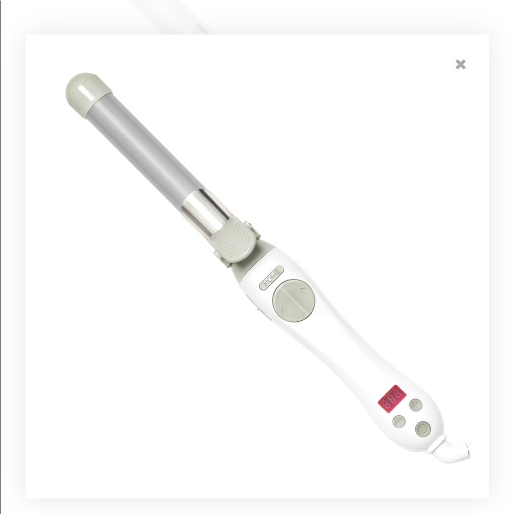 SOLD!! Beachwaver S1